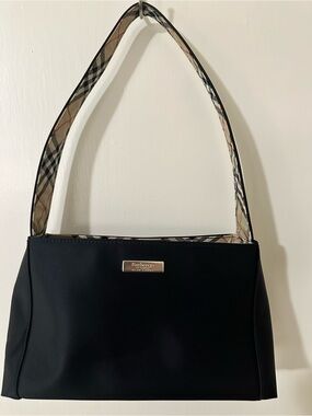 Burberry Black Shoulder Bag with NovaCheck Lining